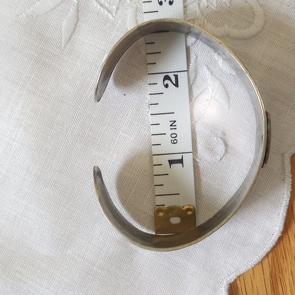 1934 Chicago Worlds Fair Cuff Bracelet Souvenir hammered silvertone - Picture 10 of 10